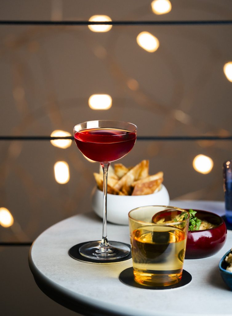 Bar à cocktail Lyon - comptoir Contrast Bar